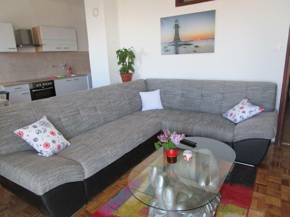 Vuk Apartman Сень Экстерьер фото